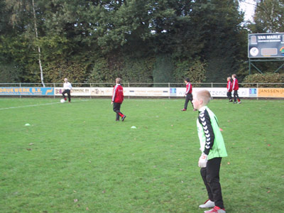 Warming up vooraf aan de wedstrijd.